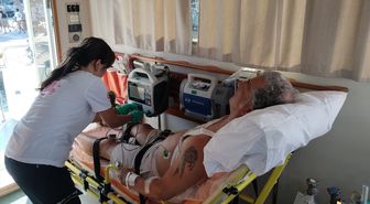 Bodrum'da 1'i yabancı uyruklu 3 kişiye deniz ambulansıyla tıbbi tahliye yapıldı