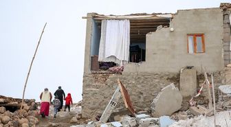 Bombardıman sürerken bir de deprem vurdu: İran 5 dakika arayla 2 kez sallandı