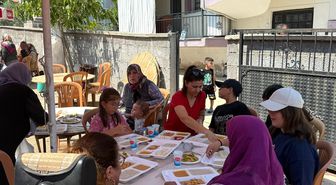 Irmak öğretmen memleketi Kula'da dualarla anıldı