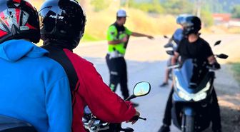 Jandarmadan motosiklet sürücülerine güvenli sürüş eğitimi