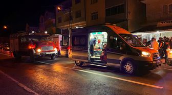 Sinop'ta kazaya karışan hafif ticari araçtaki 5 kişi yaralandı