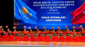 Türkiye-Kazakistan dostluğu halk oyunlarıyla sahneye taşındı