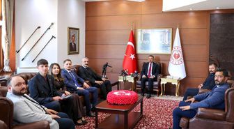 Vali Hacıbektaşoğlu, Ülkü Ocakları yönetimini kabul etti