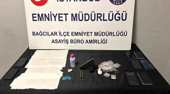 Bağcılar'da bir evde uyuşturucu madde bulunduran ve aranması bulunan 5 şüpheli tutuklandı