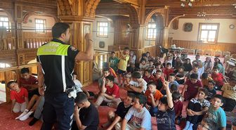 Cumayeri'nde Kur'an kursu öğrencilerine trafik eğitimi verildi