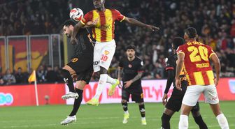 Göztepe'de Stoilov, satılık yıldızlara kampta şans vermedi