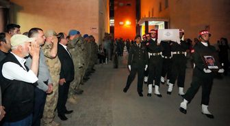 Hakkari'de zirve tırmanışı yaparken hayatını kaybeden dağcı için tören düzenlendi