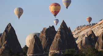 Kapadokya'da yılın ilk yarısında 250 bini aşkın turist balon turuna katıldı