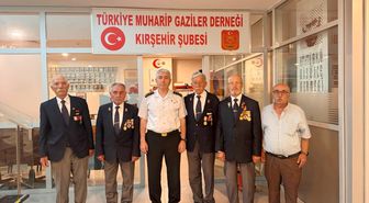 Komutan Yıldırım, Gazilerle Buluştu
