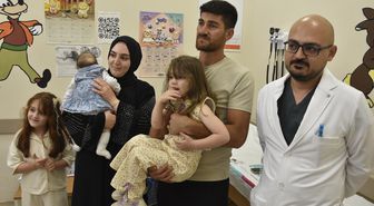 Tatvan'da 3 yaşındaki çocuğun yuttuğu saat pili operasyonla çıkarıldı