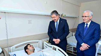 Vali Erdinç Yılmaz'dan yaralı itfaiyecilere ziyaret
