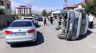 Yüksekova'da trafik kazası: 3 yaralı