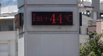 Turizm cennetinde cehennem sıcağı: Termometreler 44 dereceyi gördü