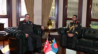 Genelkurmay Başkanı Orgeneral Bayraktaroğlu, Bangladeş Kara Kuvvetleri Komutanı ile görüştü