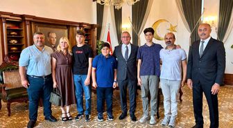İskenderun'da 2 öğrenci LGS'den tam puan aldı