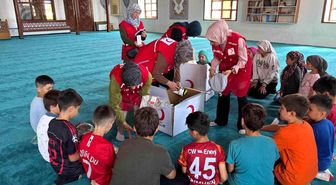 Kızılay'dan yaz Kur'an kurslarındaki çocuklara sürpriz