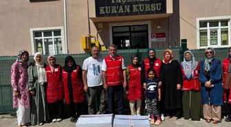 Kızılay Vezirköprü Şubesinden yaz Kur'an kurslarındaki çocuklara ziyaret