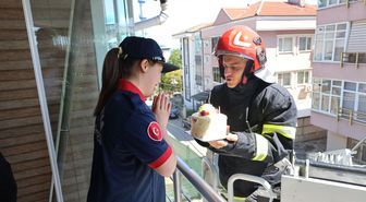 Nihal Su'ya itfaiyecilerden sürpriz doğum günü kutlaması