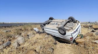 Şanlıurfa'da şarampole devrilen otomobildeki 4 kişi yaralandı