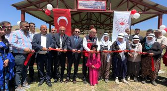 Yüksekova'da berivanlar gölgeliğe kavuştu