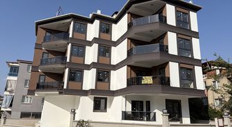 Denizli'de 3. kattan düşen çocuk yaralandı