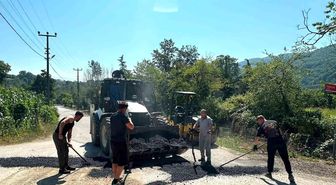 Düzce'de asfalt ve yama çalışmaları sürüyor