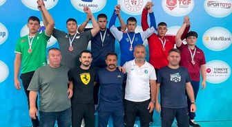 Düzceli minik güreşçilerden Türkiye derecesi