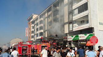 Elazığ'da iş yeri yangını paniği
