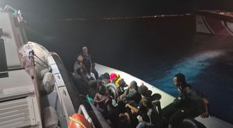 Dikili'de 14 Düzensiz Göçmen Yakalandı