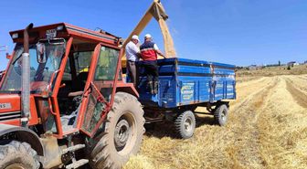 Kütahya'da yerli ve milli arpa çeşitlerinin hasadı yapıldı