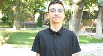 LGS'de 500 tam puan alan Mahmut'un ilk tercihi Kartal Anadolu İmam Hatip Lisesi oldu