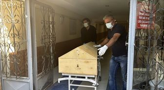 Sivas'ta KKKA hastalığı şüphesiyle tedavi gören kadın öldü