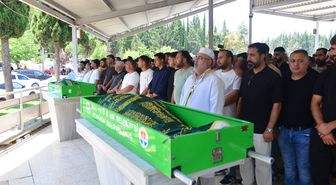 Tarsus'ta TIR Çarpması: Anne ve Oğlu Hayatını Kaybetti, İki Yaralı Tedavi Altında
