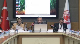RTÜK'ten Akıllı İşaretler'e 'bağımlılık' ve 'uygunsuz dil' sembolleri ile yeni yaş kategorileri