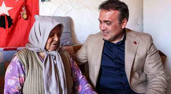 Vali Sözer, yaşlı vatandaşın kapısını çaldı