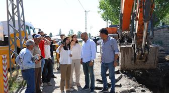 Ağrı Belediyesi'nden Fatih Mahallesi'nde Menfez Altyapı Çalışmalarına Denetim
