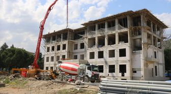 Vali Bakan'dan Amasya'da Devam Eden Okul İnşaatlarında İnceleme