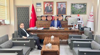 HAK-İŞ Diyarbakır Başkanı Mehmet Aküzüm, Sağlık Çalışanlarının Sorunlarını İl Sağlık Müdürüne İletti