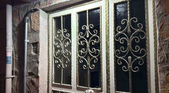 Eskişehir'de Aile Tartışması: Öfkeli Şahıs Evine Zarar Verip Kaçtı