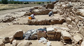 Isparta'da 1500 yıllık demirci atölyesi bulundu