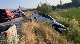 Malatya'da otomobil ile kamyonet çarpıştı, 3 kişi yaralandı