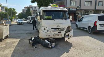 Adıyaman'da Minibüs-Motosiklet Çarpıştı: 1 Yaralı