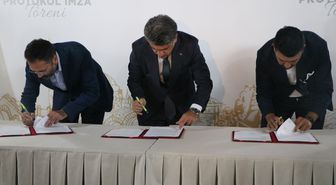 Grand Kartal Yangınında 8 Yakınını Kaybeden Avukat Gültekin, Çocuklarının Adını Yaşatacak Kütüphane İçin Protokol İmzaladı