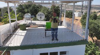 25 yıldır 850 metre rakımda 'yeşil vatan' nöbeti tutuyor