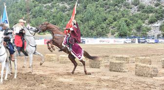 Antalya'da 'Kökbörü Müsabakaları ve Geleneksel Atlı Spor Gösterileri' yapıldı