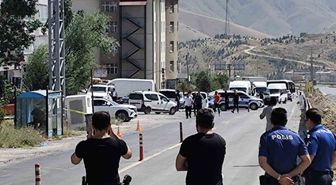 Bitlis’te otobüs durağında şüpheli paket alarmı
