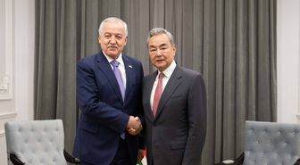 Çin Dışişleri Bakanı Wang Yi, Tacikistanlı mevkidaşıyla görüştü