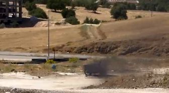 Elazığ’da boş alandaki motosiklet alev alev yandı