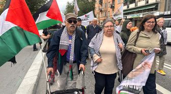 Filistin ve Lübnan'a saldırılarını sürdüren İsrail, İsveç'te protesto edildi