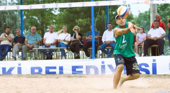 Lapseki'de 31. Geleneksel Plaj Voleybol Turnuvası başladı